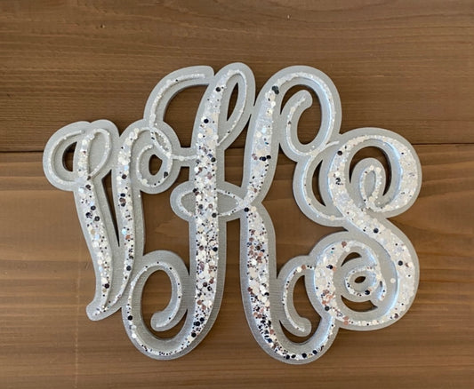 Monogram Mum Embellishment